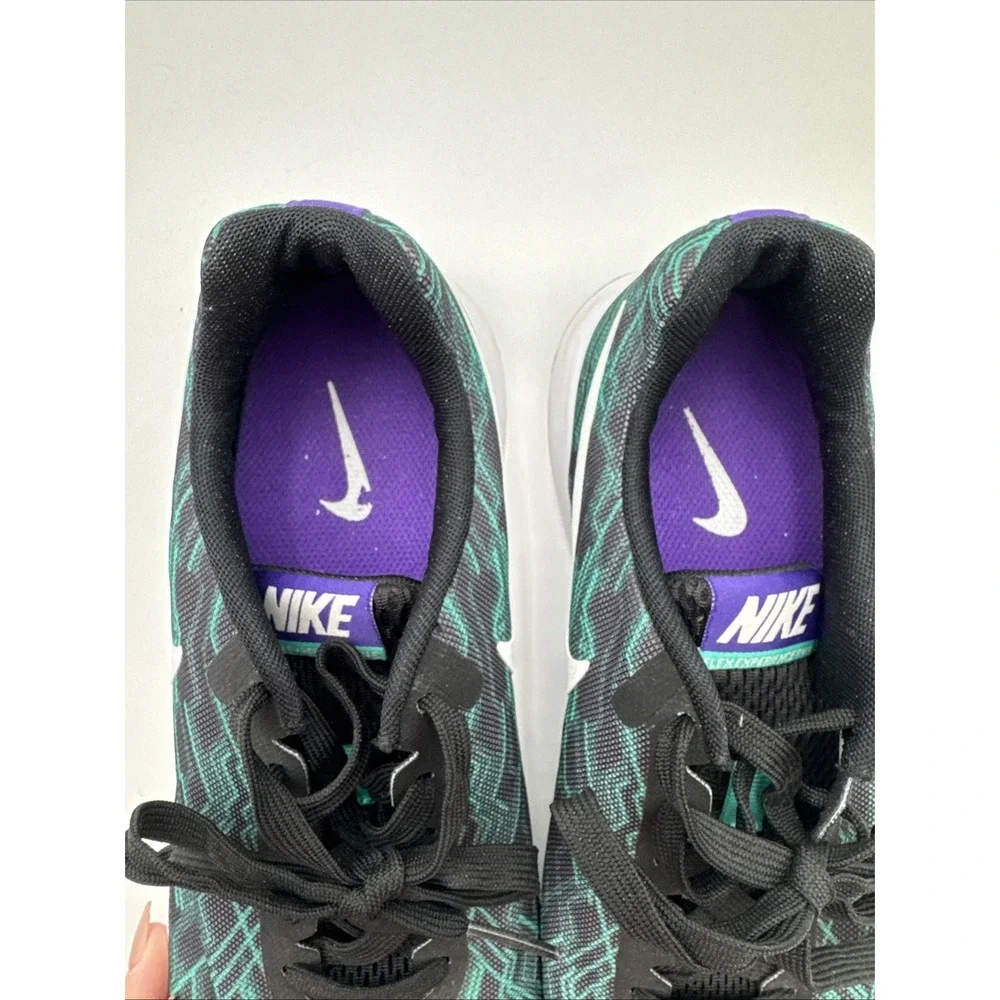 Nike Flex Experience RN 5 Women's 9.5 Running Shoes Black White Green 844673-001